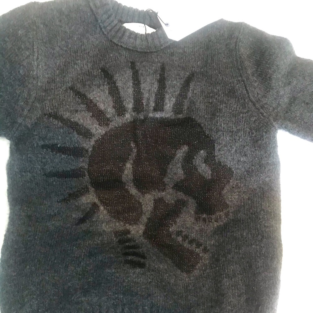 Zara boys gray sweater with black skull